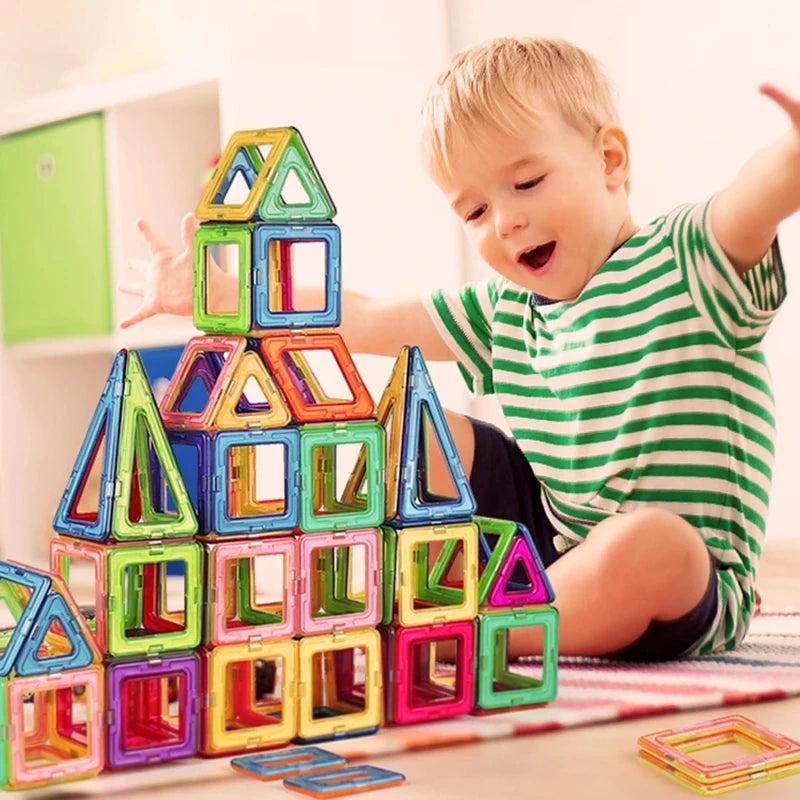 MagnaBuild - Blocs de Construction Magnétiques pour Enfants, Grand et Petit Format - Bébé Ange