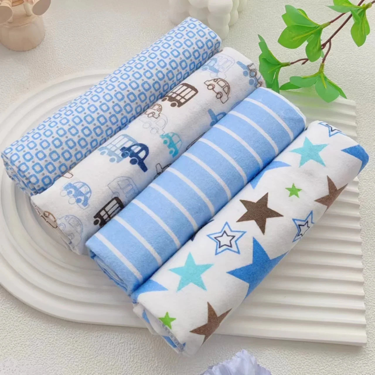 BabySnuggle™ - Lot de 4 Couvertures en Flanelle 100% Coton pour Nouveau-né, Super Douces et Absorbantes, 76x76cm - Bébé Ange